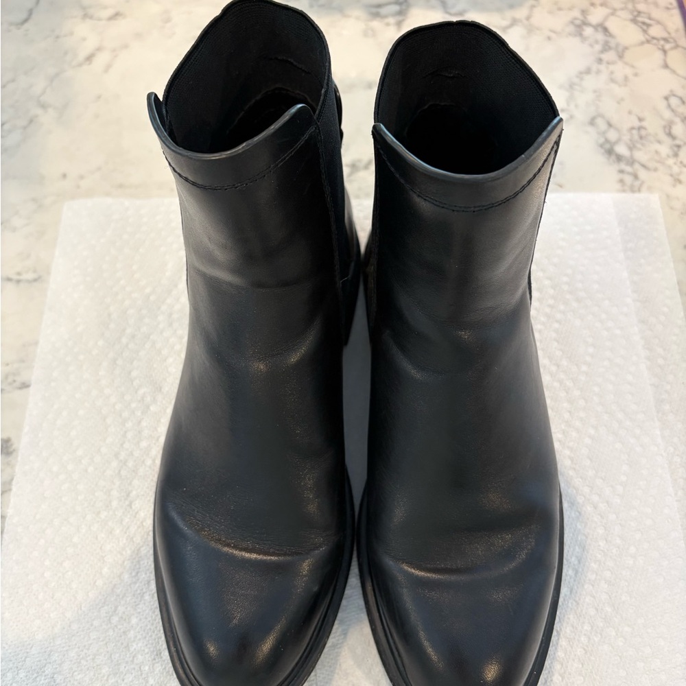 Franco Sarto woman’s Black Boots - Picture 3 of 4